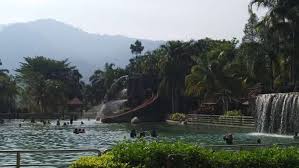 Semoga perkongsian tempat percutian menarik di hulu langat di atas memberi anda gambaran tentang kekayaan dan keindahan warisan alam semulajadi selangor. Di Hulu Langat Terdapat Kolam Air Panas Terbesar Malaysia Tripjalan