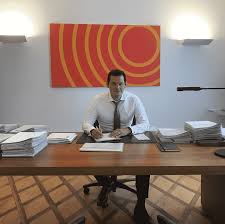 Pierre maudet admet néanmoins que «des pressions fortes, voire excessives ont sans doute été pierre maudet juge en revanche que «les résultats» obtenus durant l'épidémie, «ce qu'ont accompli. Pierre Maudet Il Y A Un Probleme De Coherence Au Conseil D Etat Radio Lac