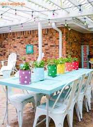If you have been looking for ideas on how to decorate a small patio on a budget, you've come to the right place. 7 Patio Decorating Ideas On A Budget I Should Be Mopping The Floor
