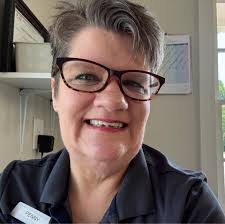 I'm here at @XFINITY store 2400 Franklin Pike, Nashville, TN 37204 signing  copies of my new book fit fuel! Come say hi! @comcastbusiness @ComcastSouth