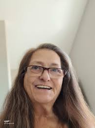 Meet Annette: Your New Connection Awaits!