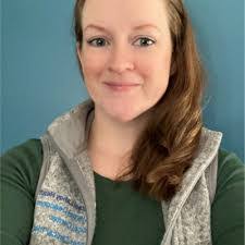 Ashley Dever's Instagram, Twitter & Facebook