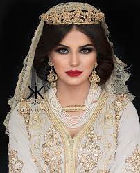 Pin By Smaali Siham On عروس مغربية Moroccan Bride Moroccan Fashion Moroccan Jewelry