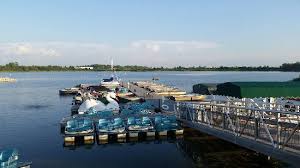 Camp three campground is set amidst oak and locust trees at an elevation of 2,800 feet on the upper kern river, offering countless recreational opportunities fo Pricey Review Of Three Oaks Recreation Area Crystal Lake Il Tripadvisor