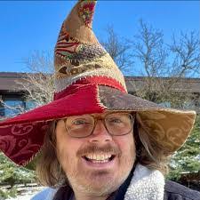 Aaron Yonda's Instagram, Twitter & Facebook