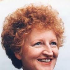 Angela Lear's Instagram, Twitter & Facebook