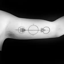 40 Simple Arrow Tattoo Designs For Men Sharp Ink Ideas Arrow Tattoo Design Inner Arm Tattoos Arrow Tattoo
