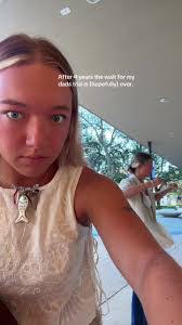 Eda Hart's Instagram, Twitter & Facebook