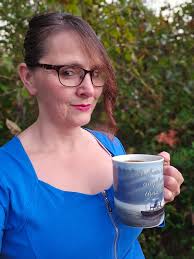 Good morning gang. Fall is creeping closer every day. Until it's in the  80's again.