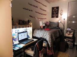 13 Simple Marvelous Picture Of Room Decor For Men Ideas In The Event The Room Is Small You May Just Pl Cool Dorm Rooms Dorm Room Inspiration Cheap Dorm Decor