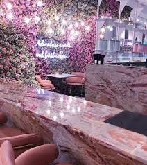 Pinterest plugbarbiie home hair salons beauty salon. Pin On H O M E R O O M