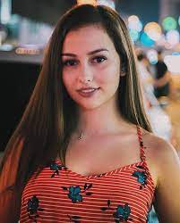 Anna jobling buat apa dengan mahkota dewi remaja tu? Cantiknya Salah Malaysian Beauty Pageant Fan Club Facebook
