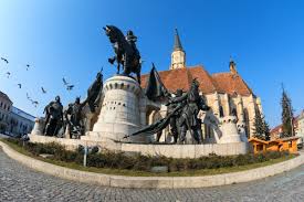 Roumanie nature du régime : Explore The Cluj Napoca S Center PiaÈ›a Unirii