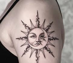 Découvrez les plus beaux tatouages de la planète, avec le top 10 des tatouages les plus populaires et inspirants pour homme et femme. Tatouage Femme Modeles Et Idees Tatouez