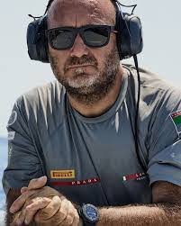 Patrick Schouten's Instagram, Twitter & Facebook