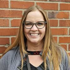 Kelly Ridenour's Instagram, Twitter & Facebook