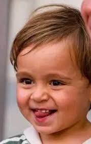 It's a pleasure for the eyes to see you smiling. I have never known anyone  with such a cute smile