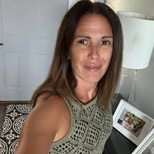 Do they have unsweetened almond milk and flavored coffee syrups at Planet  Hollywood Cancun?