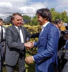 Check spelling or type a new query. Bolsonaro Nomeia Genro Do Silvio Santos Fabio Faria Para O Ministerio Das Comunicacoes Jornal Cidades Um Jornal De Verdade