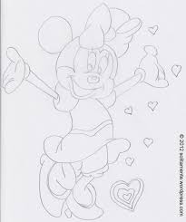 Dietro ai disegni a matita ce un lungo e laborioso lavoro di studio e schizzi preliminari. Walt Disney World Go Mamma