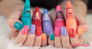 El hairstencil convierte tu cabello en el mejor lienzo. Unhas Coloridas Fique Por Dentro Da Tendencia Caroline Navarrete