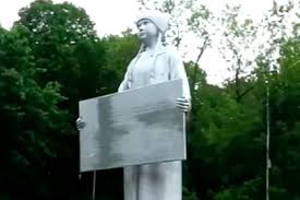 Гре́та тинтин элеонора э́рнман ту́нберг (швед. In Moscow Wanted To Establish A Monument Greta Thunberg Russian News En