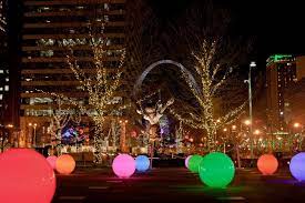 A Citygarden Christmas In St Louis Free Background Christmas Events St Louis Attractions Holiday Lights Display