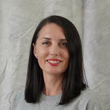 Ashley Smithey's Instagram, Twitter & Facebook