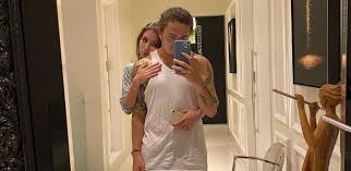 O filho de whindersson nunes e maria lina, joão miguel, nasceu prematuro. Winderson Posted Photos With His Girlfriend More Than Love For This Life 14 11 2020 Onties Com