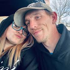 Iowa parents kept 4-year-old disabled son in 'makeshift cage': authorities