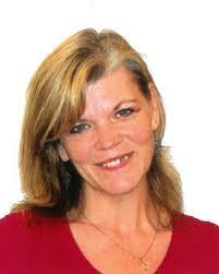 Michelle Mercer's Instagram, Twitter & Facebook