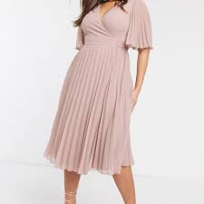 Check out our other posts about plus size wedding guest dresses. 26 Best Plus Size Wedding Guest Dresses Of 2021