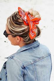 Either go long with your bandana like above (crossing it triangle style) so that the sides are long and flowy. 6 Different Ways To Wear A Scarf In Your Hair Poor Little It Girl