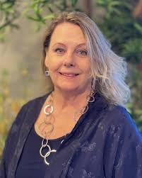 Jayne Kirk's Instagram, Twitter & Facebook