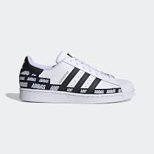 A coated leather upper enhances the shoe's durability, while the signature rubber shell on the toe adds protection. Adidas Superstar Shoes White Adidas Us