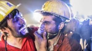 Bilinçli taksirle öldürme ve yaralamaya neden olma suçlamasıyla 4 sanık yeniden yargılanmaya başlandı. Soma Maden Kazasi Home Facebook