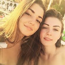 Son dönemin adından söz ettiren oyuncularından burcu özberk, afilli aşk'ın ayşe'si olarak gönülleri feth etti. Gunesin Kizlari Dizisinin Nazli Si Burcu Ozberk In Instagram Halleri