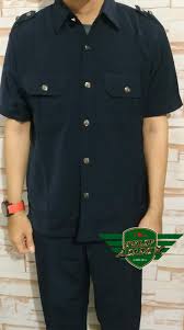 Model baju muslim pria yang ada saat ini merupakan hasil dari modifikasi yang dibuat oleh para desainer busana muslim cerdas di indonesia. Baju Safari Pendek Pdh Formal Pria