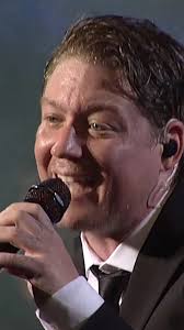 🎤🔥 Emanero hizo vibrar Villa María, 👉🏼 En el escenario del Festival de  Villa María, Emanero cantó Si Un Día Estás Sola, canción que tiene junto a  Valentino Merlo., Un show a puro baile y energía! 💃🎶, ...