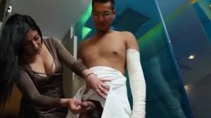 Free Mom Helps Injured Son Pee Porn Video HD