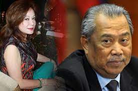 Muhyiddin yassin and wife puan sri norainee abdul rahman checking up on health workers during a visit to the mobile community vaccination programme at felda batu 27 lenga. Finance Twitter Malay Dignity For Lust Of Power Muhyiddin Was Ready To Free Umno Crooks Like Najib Back In February Weehingthong