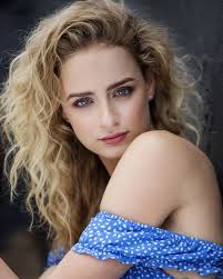 Lillie Wallace Portraits • CelebMafia