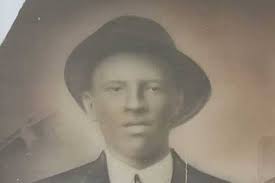 Hey Douglas S. McIntosh. Here is a fabulous photo of Gus Straw that I got  from our illustrious leader, Rob Brown. Isn't this your ancestor? Also, can  you explain how the Straw