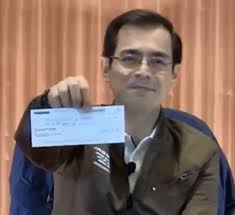 Manila ramps up vaccination drive to open 24/7; Isko Moreno Donates His Talent Fee Worth P2m To Quake Victims In Mindanao