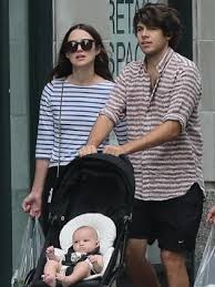 The couple couldn't have looked happier whilst out and about with keira's mother in. Keira Knightley Baby Edie Photos Star Shows Off Daughter For The First Time Cairns Post
