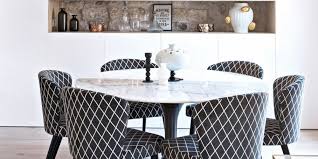 La table à manger moderne peut être fabriquée à partir de bois, béton industriel, verre ou de forme ronde, rectangulaire, étirable ou non. Salle A Manger Moderne Comment La Decorer Marie Claire