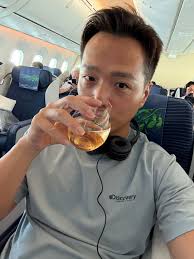 Crowded Flight Experience at Taipei Gate B4