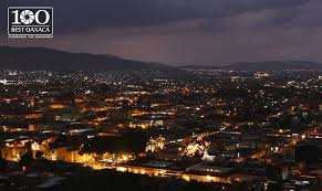 Fotografia De Tony Petate Testigos De Luz Cerro Del Fortin Oaxaca 100bestoaxaca Fotografia Oaxaca Luces