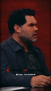 معاشرتهای امروزی کلی ریزه کاری داره که هممون باید یاد بگیریم فقط بلد بودن  چهار تا جمله و کلمه واسه تعارف که نشد آداب معاشرت!! حتی اگه این کلمات و  تعارفات و