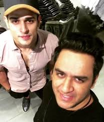 Vikas gupta ретвитнул(а) uwaterloo alumni. Vikas Gupta Producer Age Height Girlfriend Family Biography More Starsunfolded